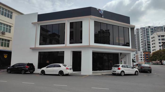 Pusat Perniagaan Raja Uda